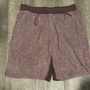 Lululemon 9” male lined training shorts